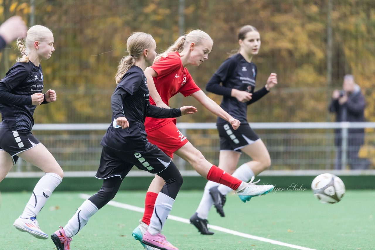 Bild 126 - wCJ VfL Pinneberg - Eimsbuettler TV : Ergebnis: 0:3